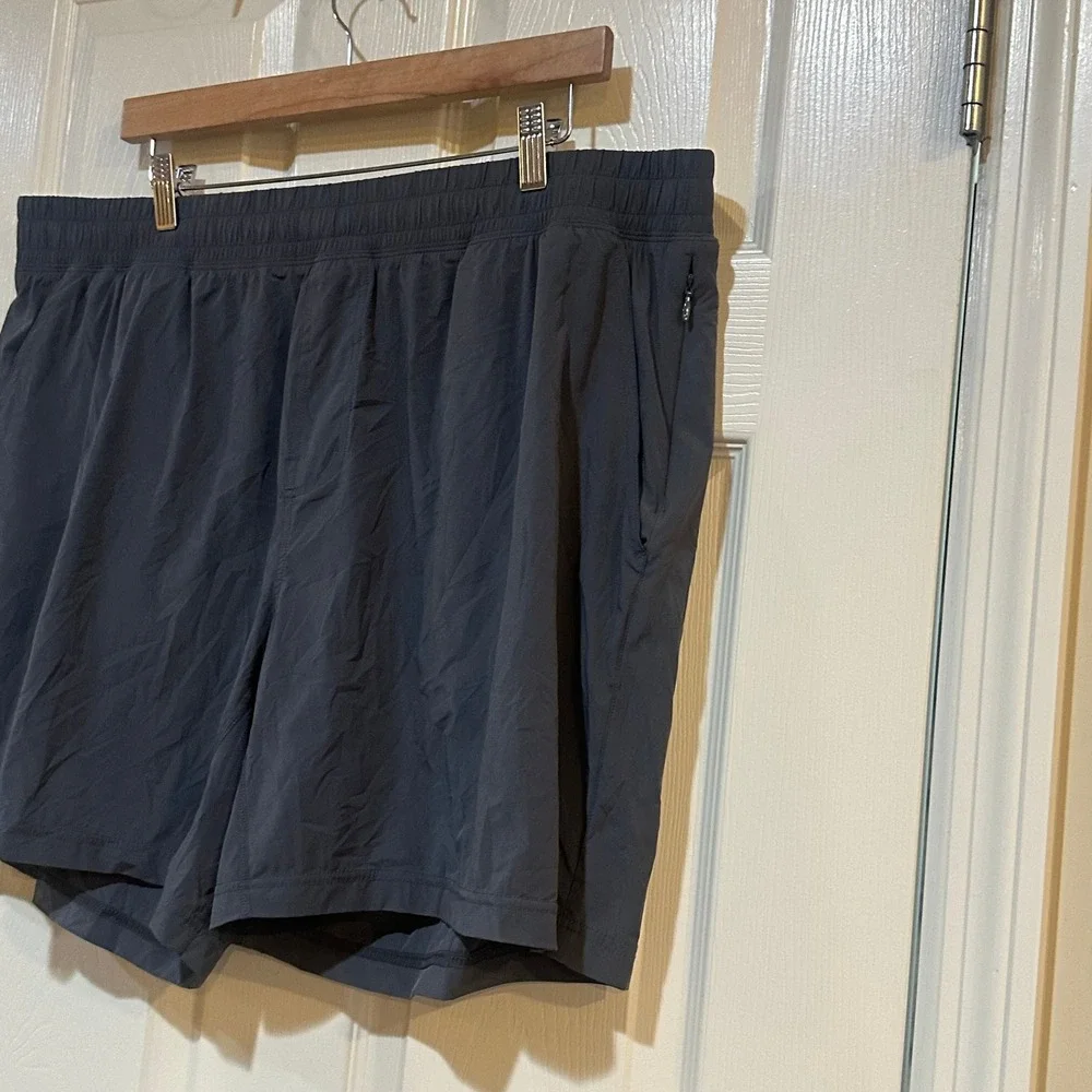 Rhone Mako‎ Athletic Shorts Mens XXL Charcoal Gray 7 Inch Inseam MAS-181